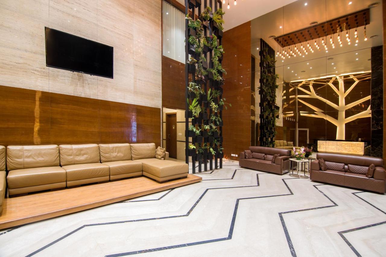 Zion - A Luxurious Hotel Bangalore Exterior foto